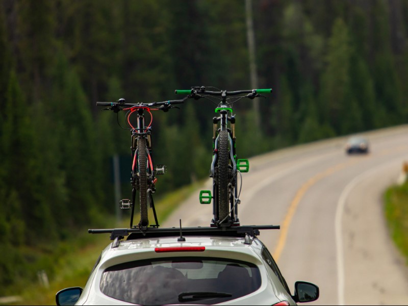 Comfortably transport both luggage and bikes with your car